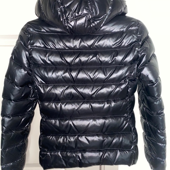 Moncler Bady Slim Short Down Jacket - Picture 9 of 9
